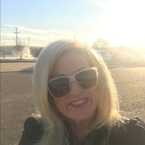 Meet your Posher, Melanie